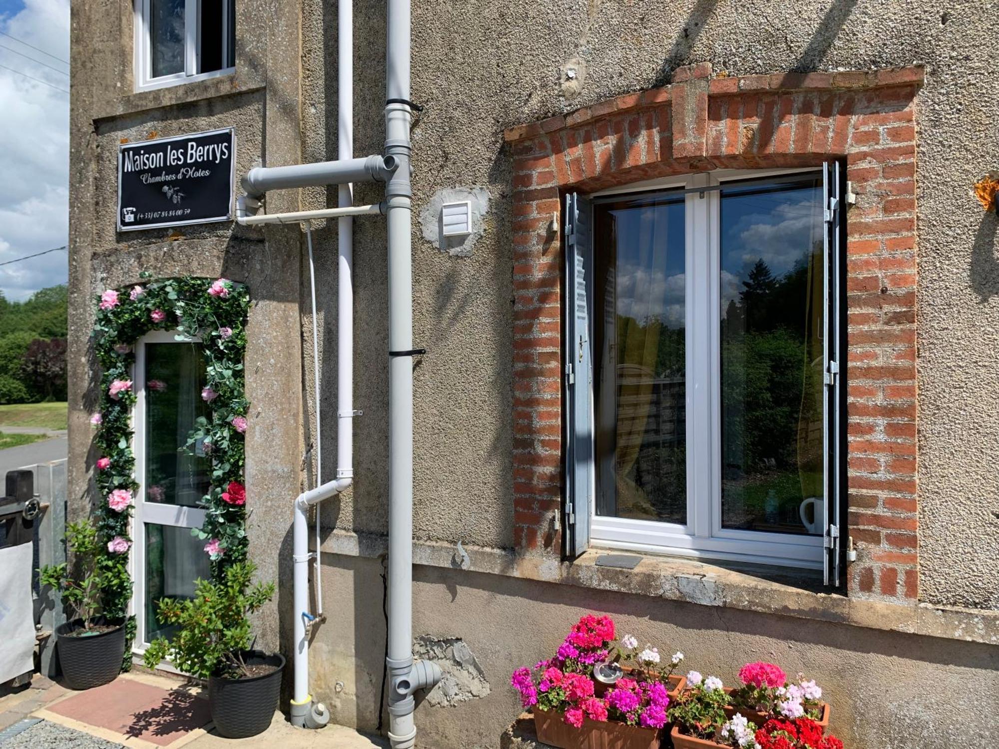 Maison Les Berrys Bourganeuf Exteriér fotografie